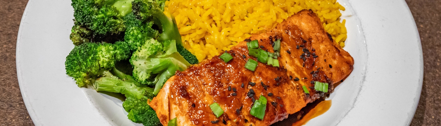 cleaned-AviatorsTavern_SweetSoySalmon_2880x2304